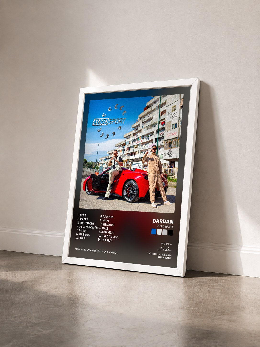 #blanc Tableau de l'album EUROSPORT de Dardan vu de trois quarts, cadre blanc