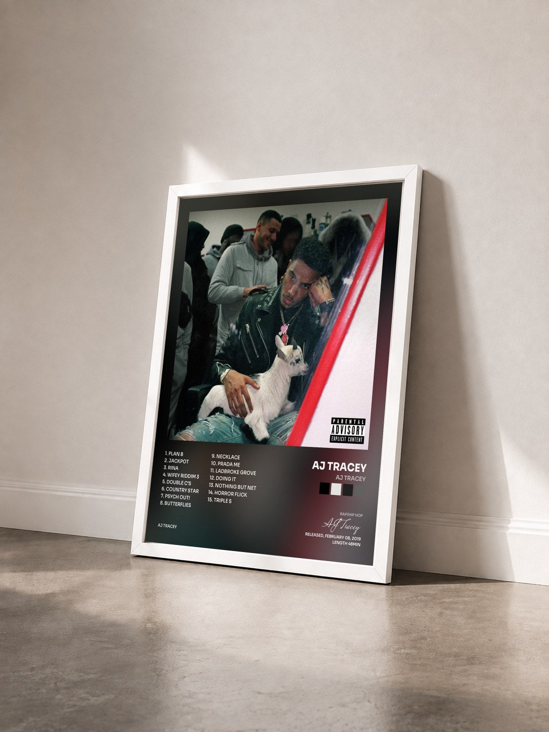 #blanc Tableau de l'album AJ Tracey de AJ Tracey vu de trois quarts, cadre blanc