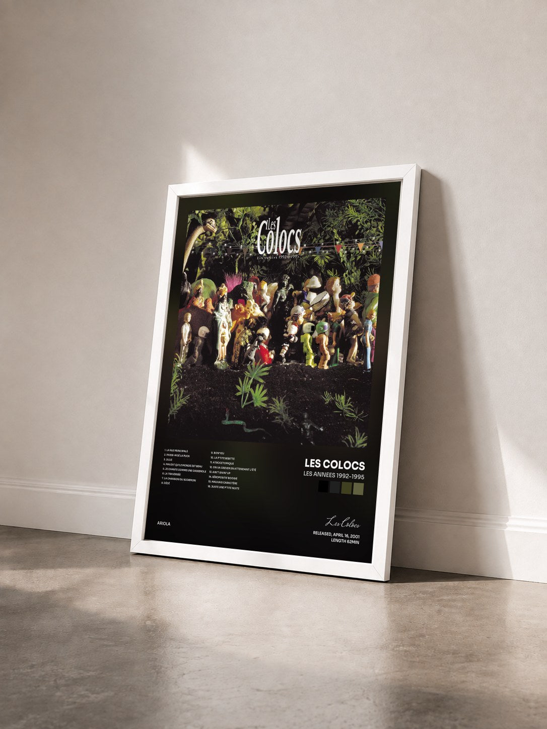 #blanc Tableau de l'album Les Annees 1992-1995 de Les Colocs vu de trois quarts, cadre blanc