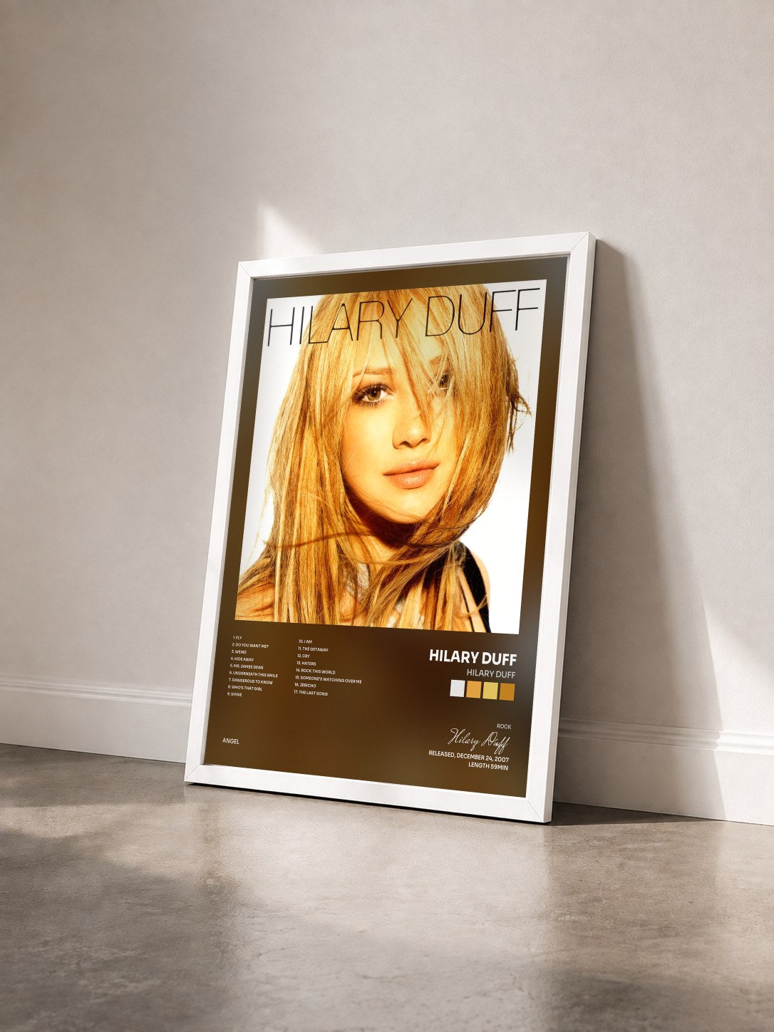 #blanc Tableau de l'album Hilary Duff de Hilary Duff vu de trois quarts, cadre blanc