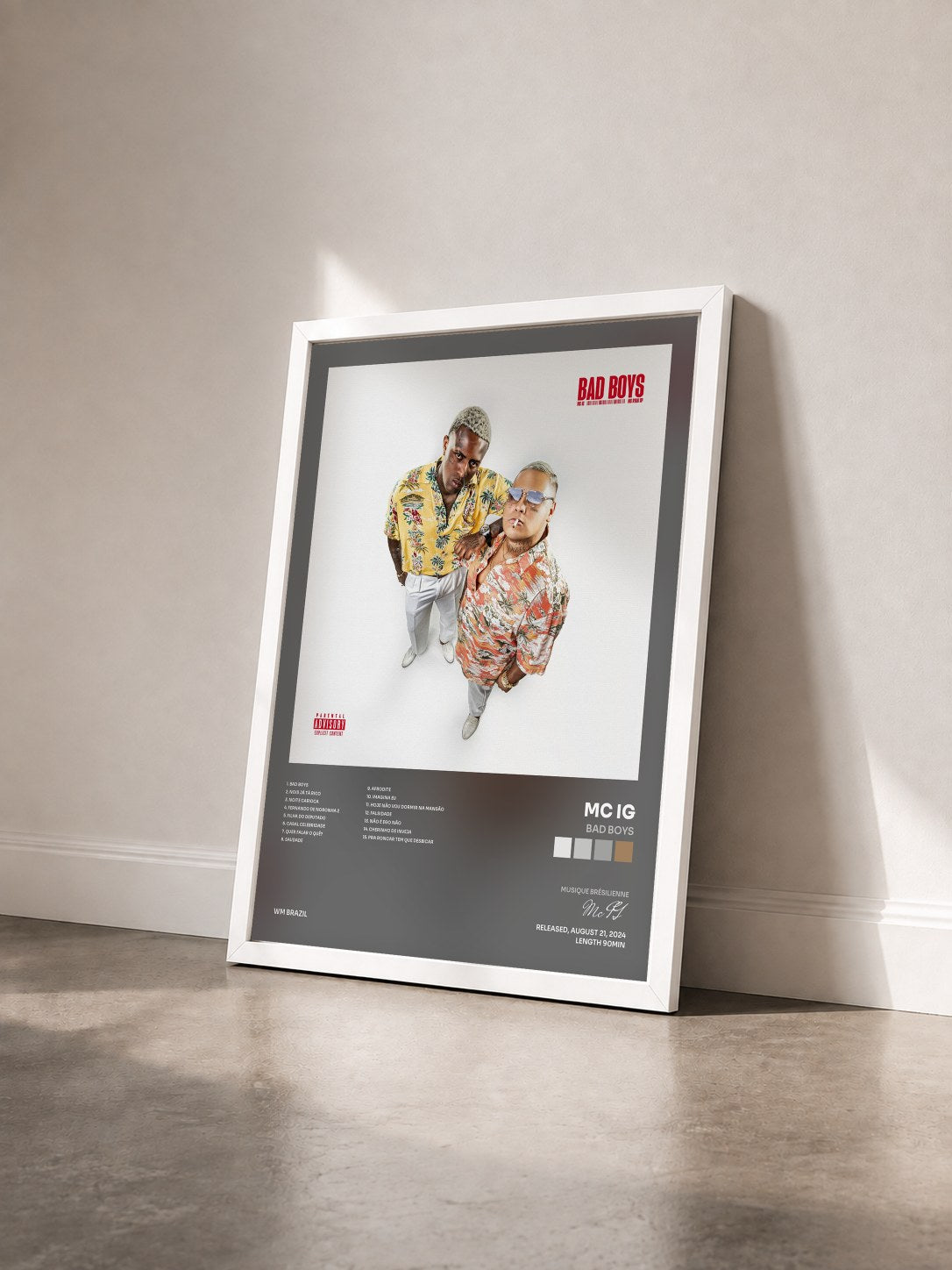 #blanc Tableau de l'album Bad Boys de Mc IG vu de trois quarts, cadre blanc
