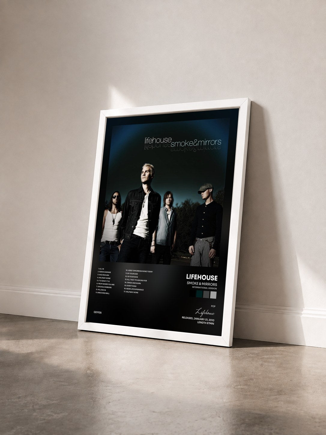 #blanc Tableau de l'album Smoke & Mirrors (International Version) de Lifehouse vu de trois quarts, cadre blanc