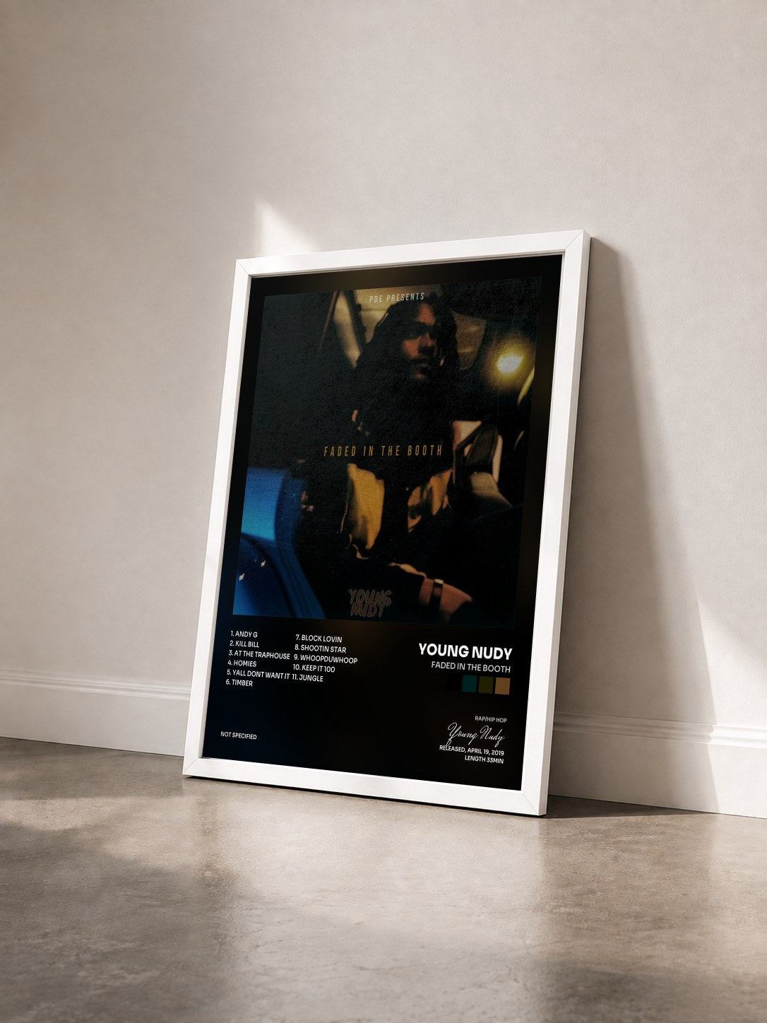 #blanc Tableau de l'album Faded In The Booth de Young Nudy vu de trois quarts, cadre blanc