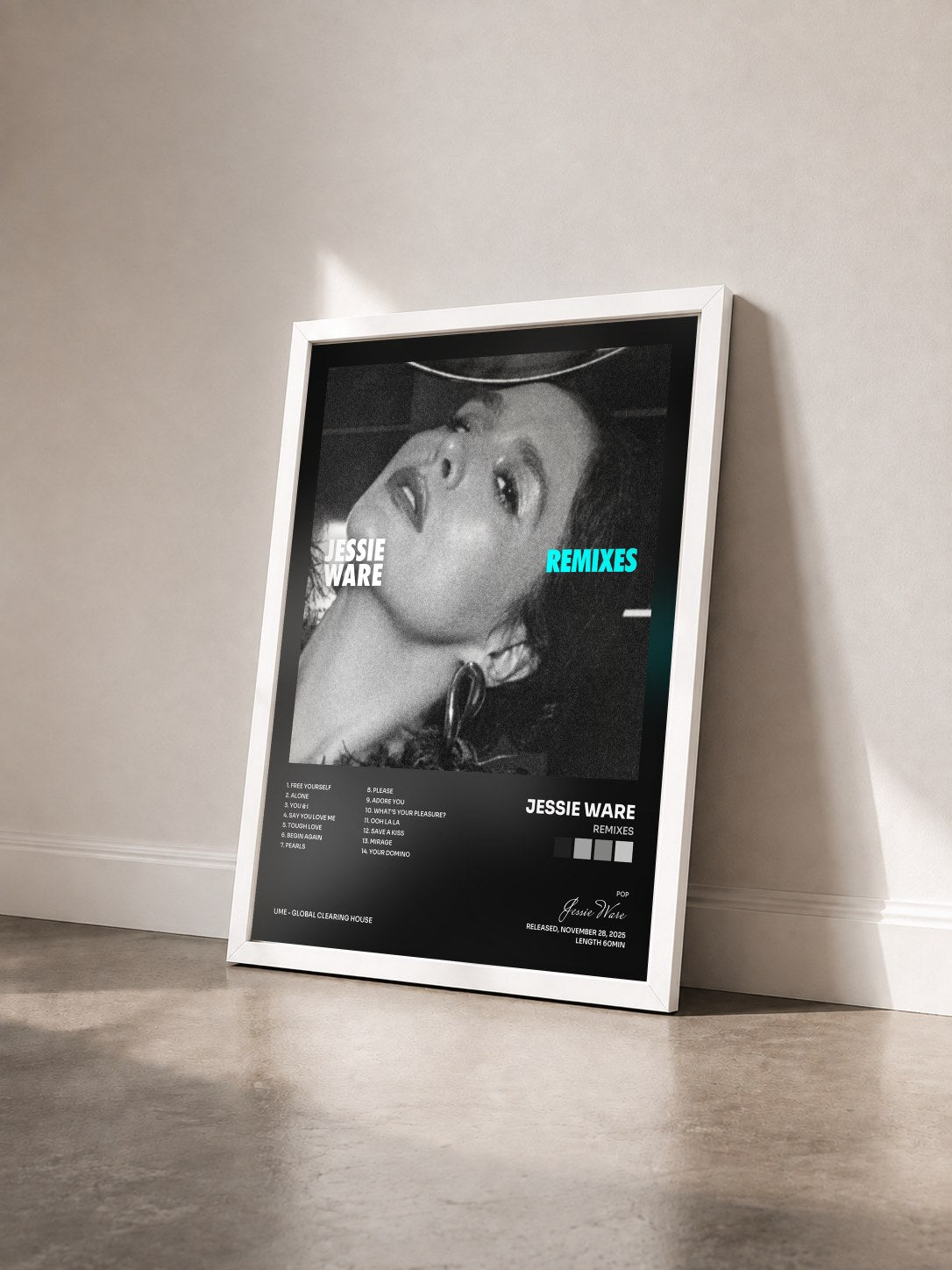 #blanc Tableau de l'album Remixes de Jessie Ware vu de trois quarts, cadre blanc