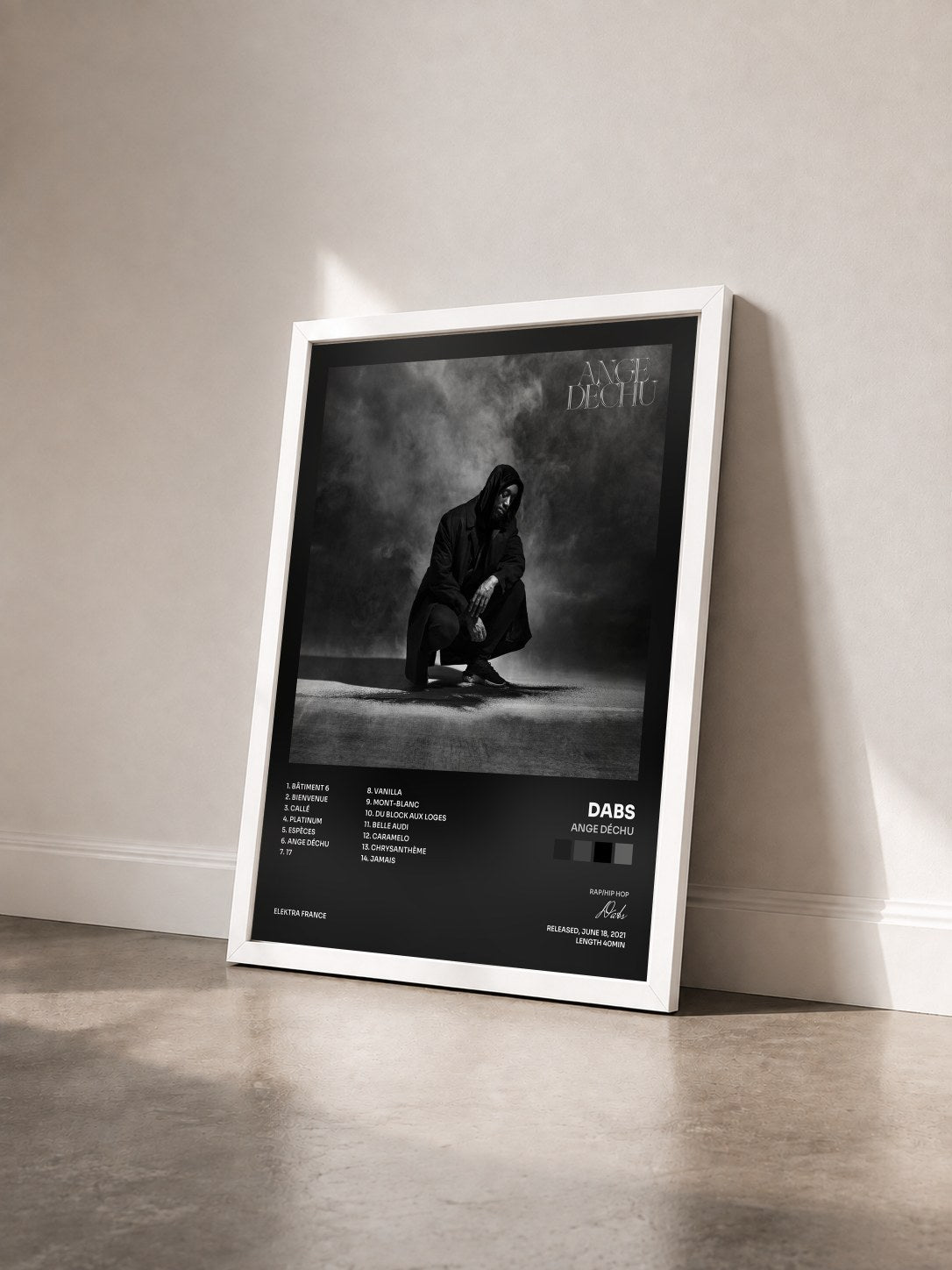 #blanc Tableau de l'album Ange déchu de Dabs vu de trois quarts, cadre blanc