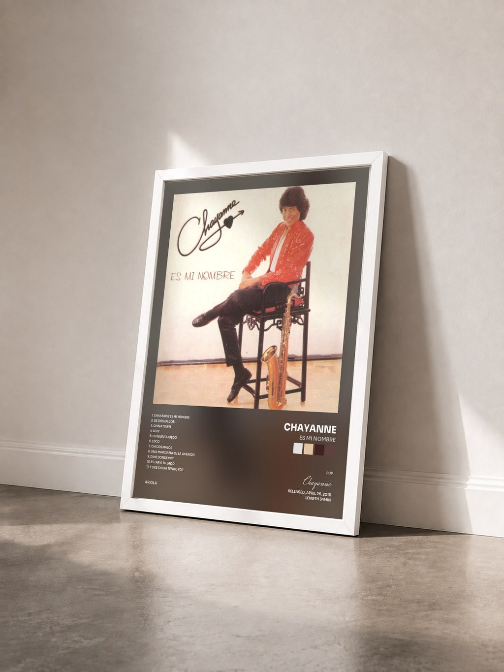 #blanc Tableau de l'album Es Mi Nombre de Chayanne vu de trois quarts, cadre blanc