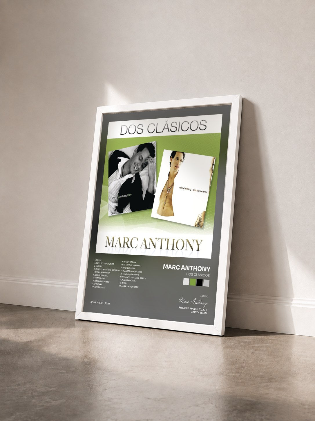 #blanc Tableau de l'album Dos Clásicos de Marc Anthony vu de trois quarts, cadre blanc