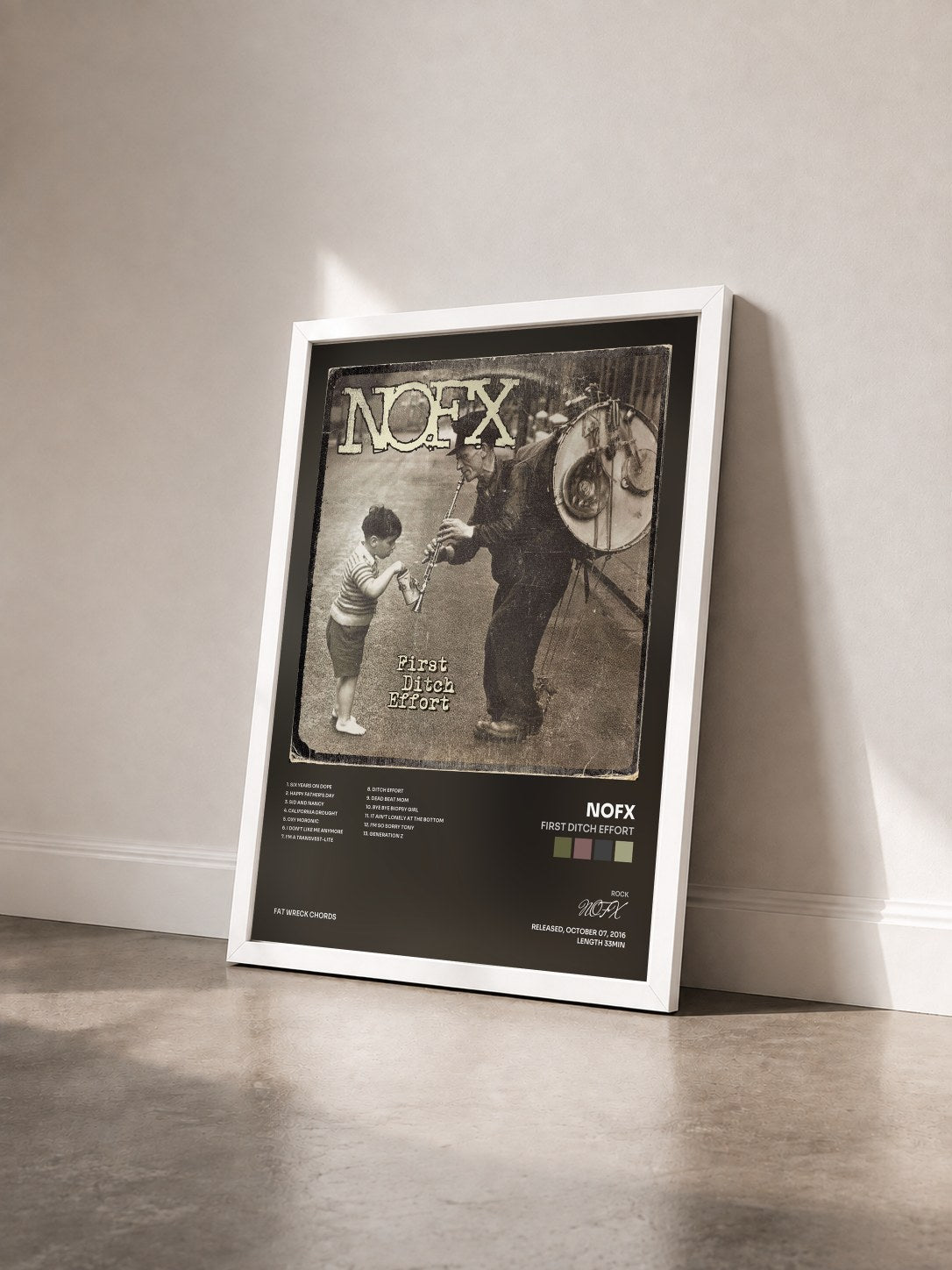 #blanc Tableau de l'album First Ditch Effort de NOFX vu de trois quarts, cadre blanc