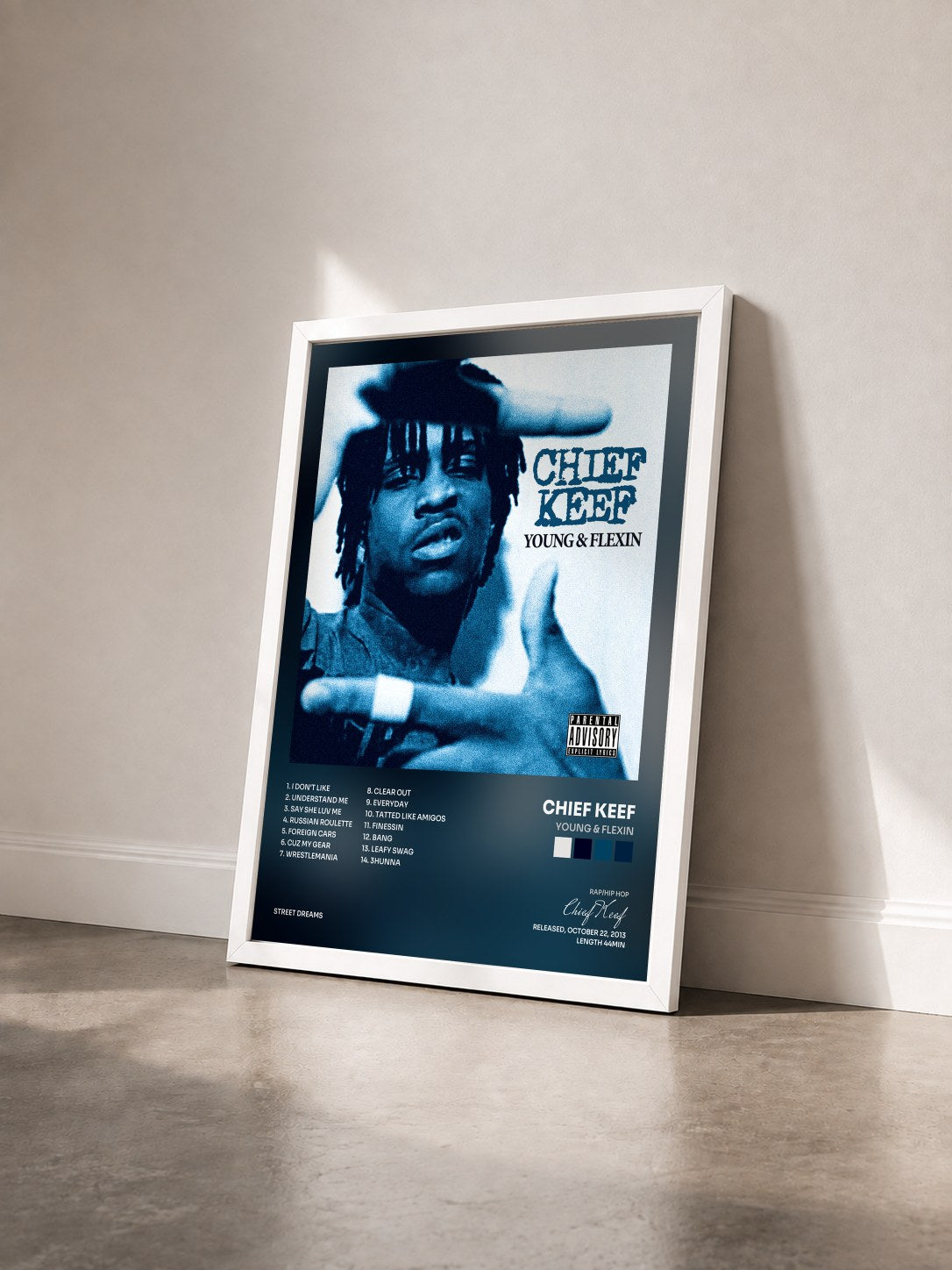 #blanc Tableau de l'album Young & Flexin de Chief Keef vu de trois quarts, cadre blanc