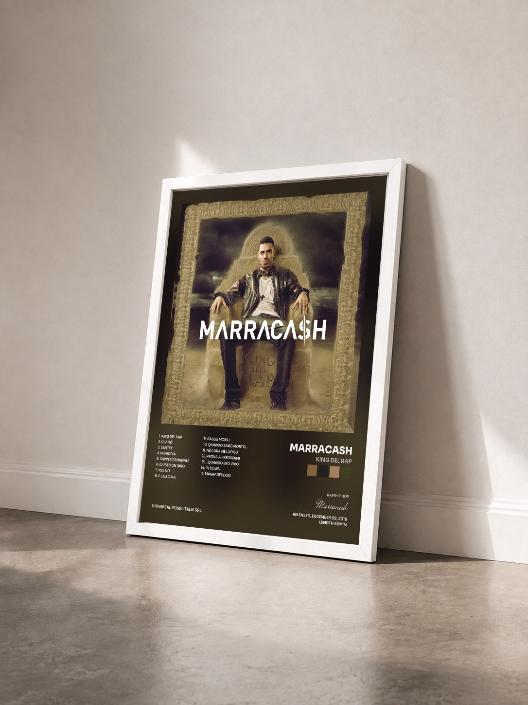 #blanc Tableau de l'album King Del Rap de Marracash vu de trois quarts, cadre blanc