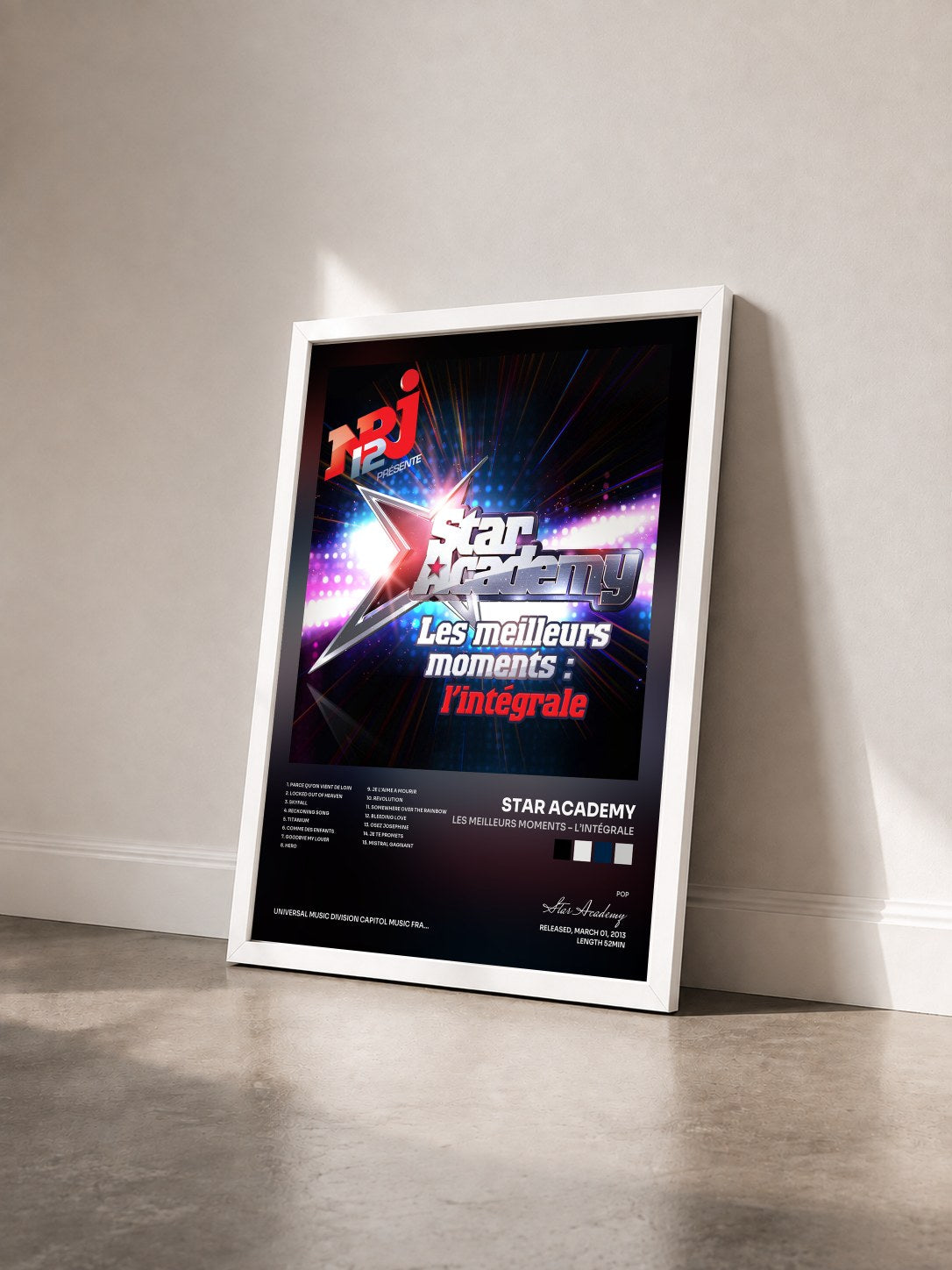 #blanc Tableau de l'album Les Meilleurs Moments – L’Intégrale de Star Academy vu de trois quarts, cadre blanc