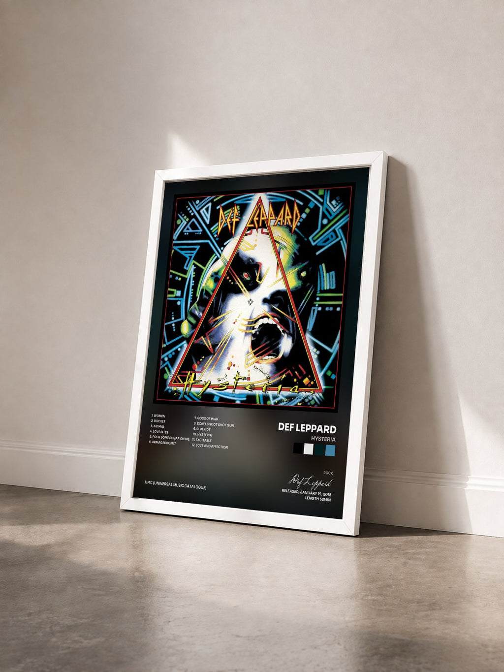 #blanc Tableau de l'album Hysteria de Def Leppard vu de trois quarts, cadre blanc