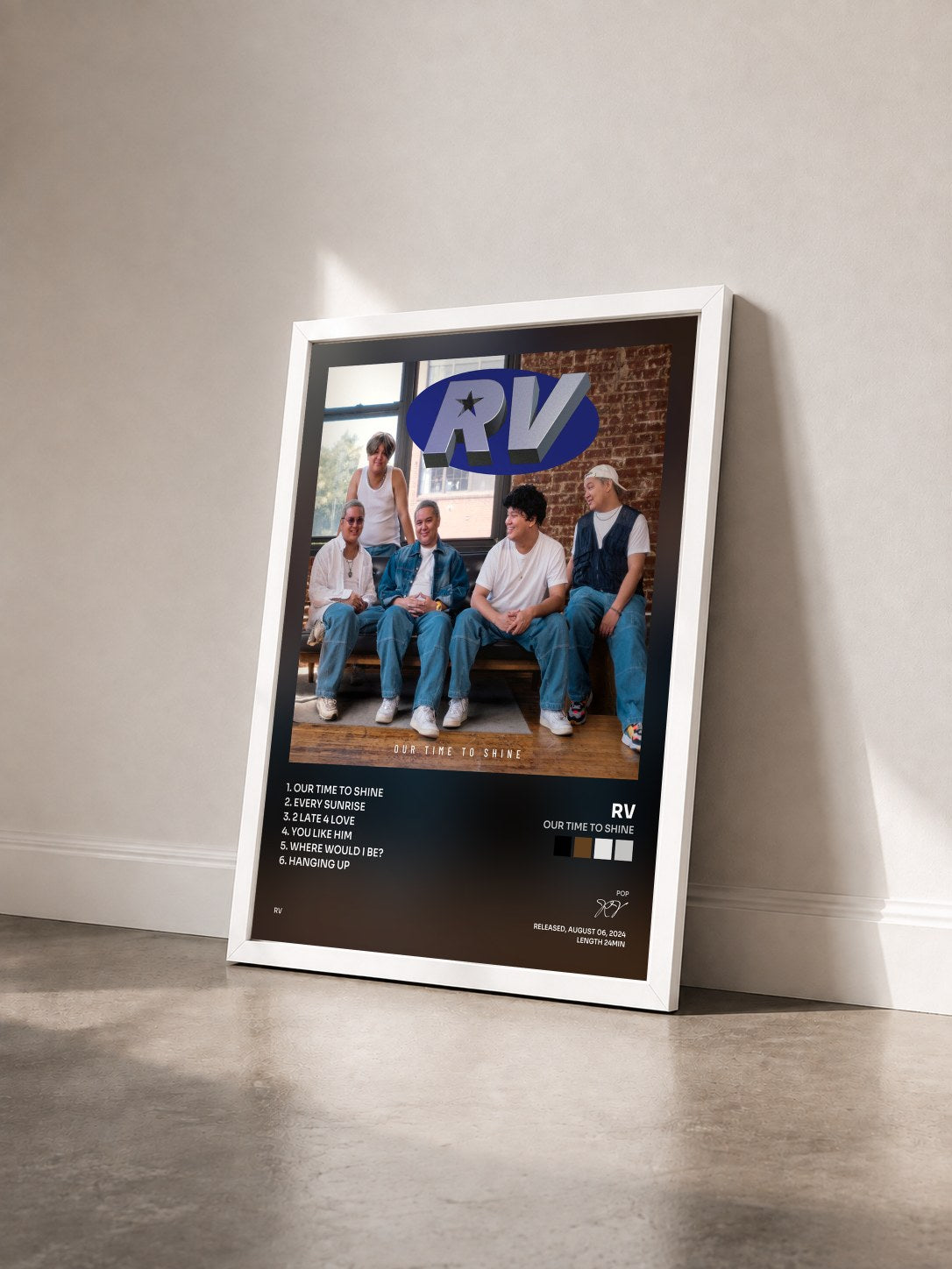#blanc Tableau de l'album Our Time To Shine de RV vu de trois quarts, cadre blanc