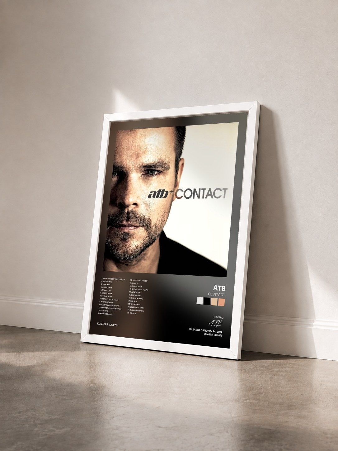 #blanc Tableau de l'album Contact de ATB vu de trois quarts, cadre blanc
