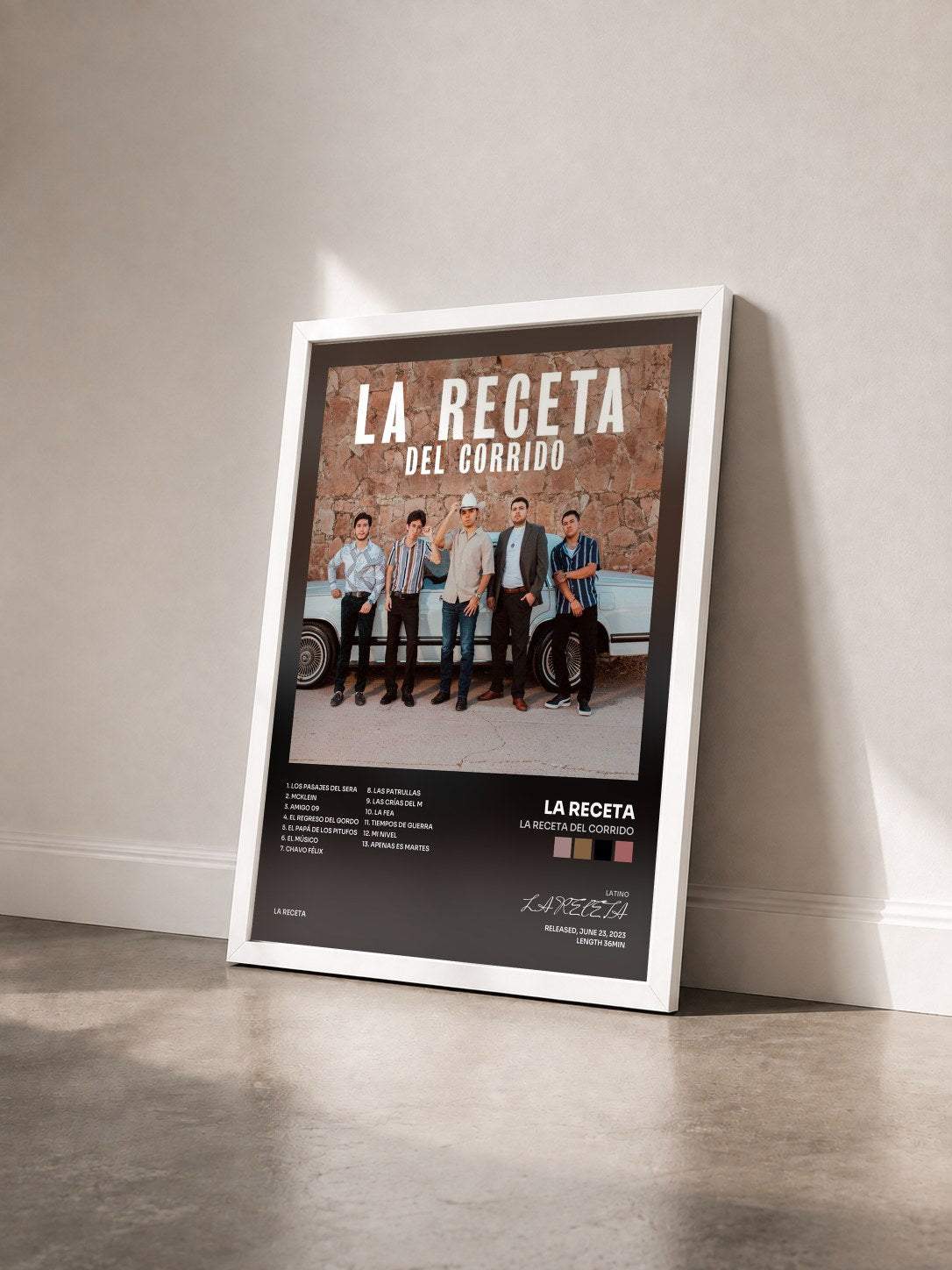 #blanc Tableau de l'album La Receta Del Corrido de LA RECETA vu de trois quarts, cadre blanc