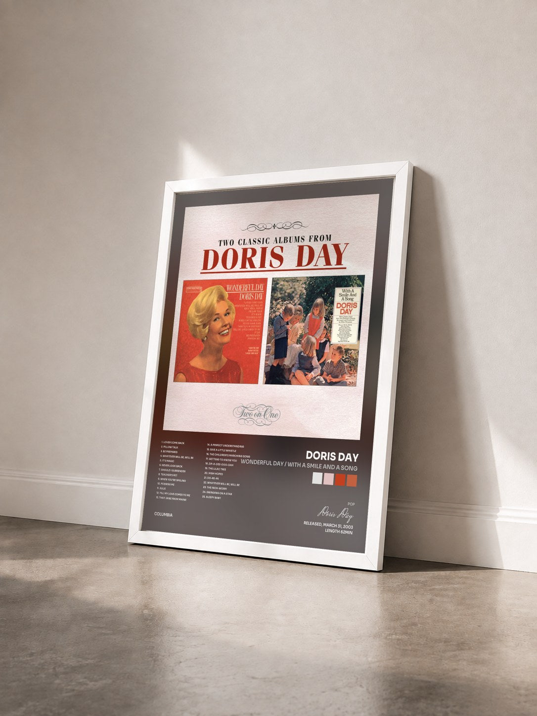 #blanc Tableau de l'album Wonderful Day / With A Smile And A Song de Doris Day vu de trois quarts, cadre blanc