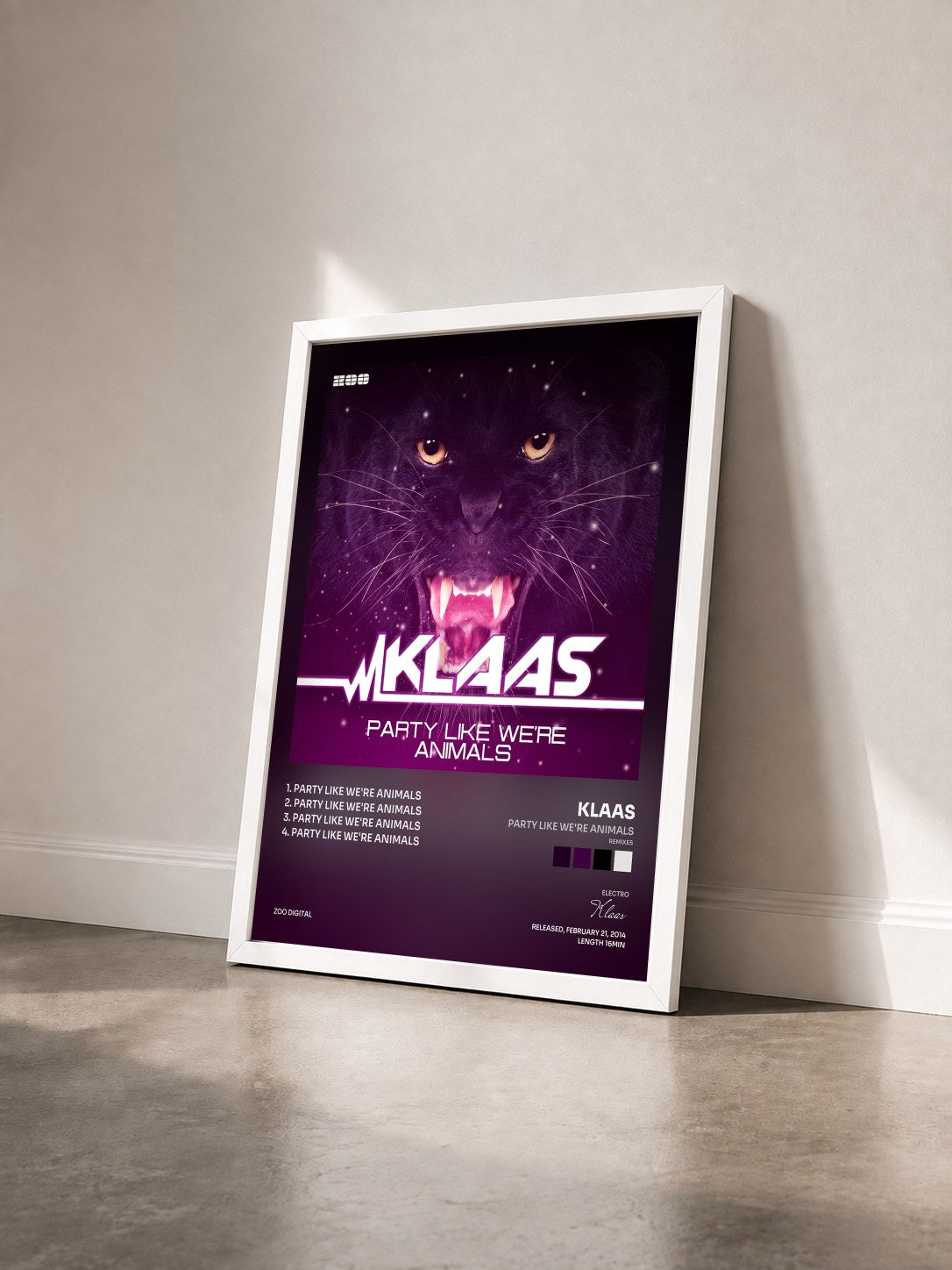 #blanc Tableau de l'album Party Like We're Animals (Remixes) de Klaas vu de trois quarts, cadre blanc