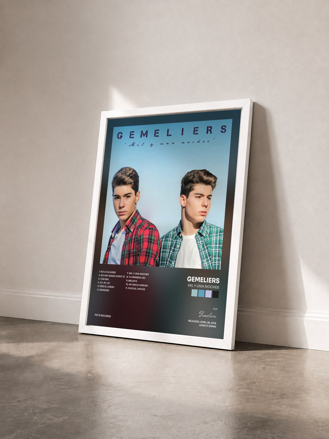 #blanc Tableau de l'album Mil y una Noches de Gemeliers vu de trois quarts, cadre blanc