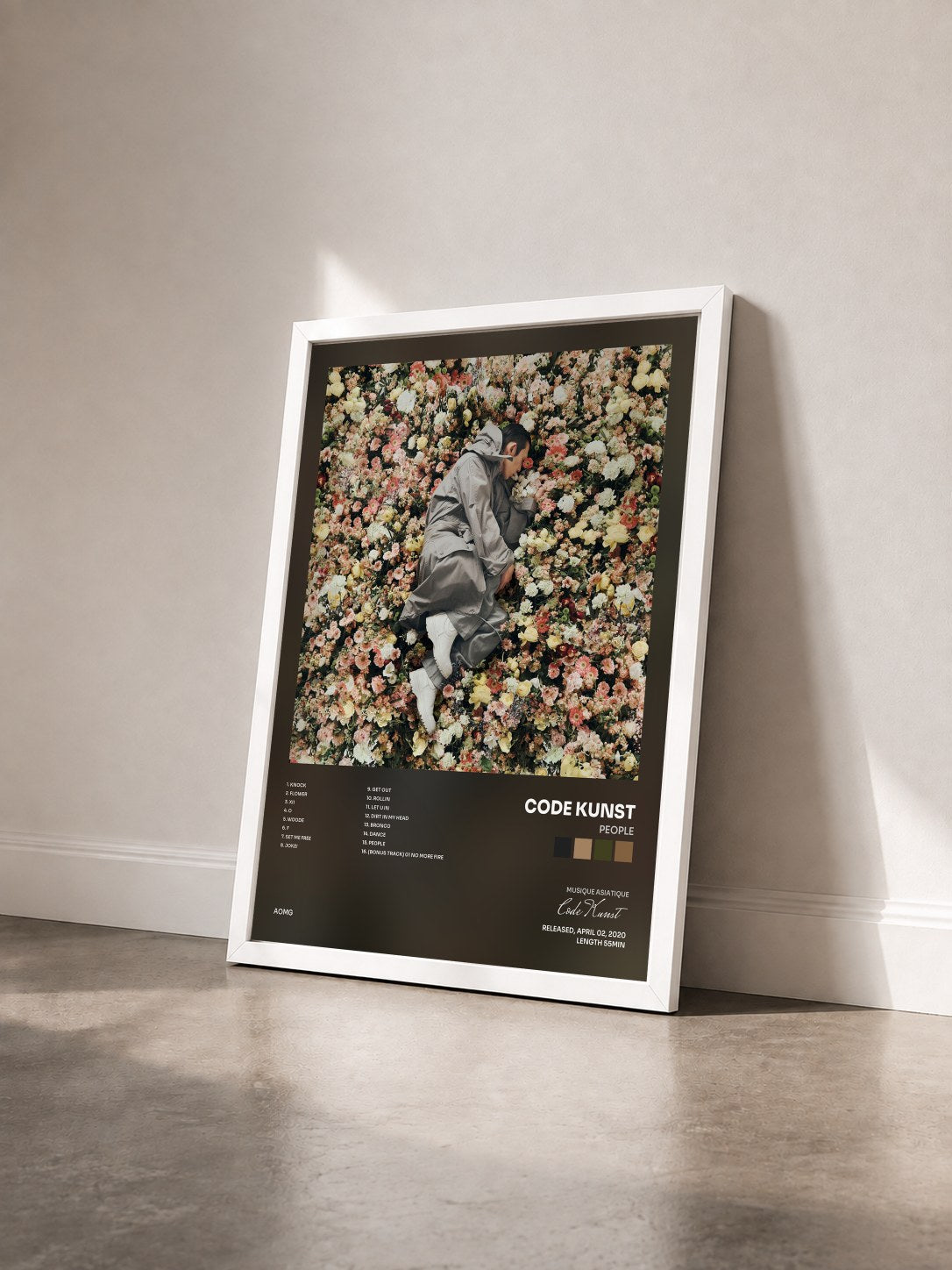 #blanc Tableau de l'album PEOPLE de Code Kunst vu de trois quarts, cadre blanc