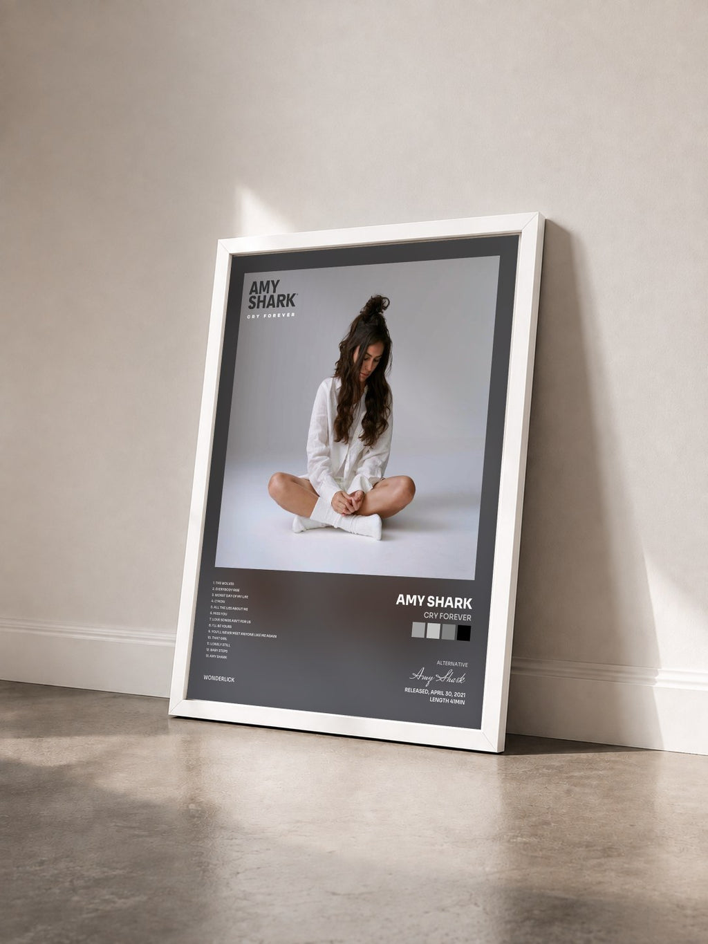 #blanc Tableau de l'album Cry Forever de Amy Shark vu de trois quarts, cadre blanc