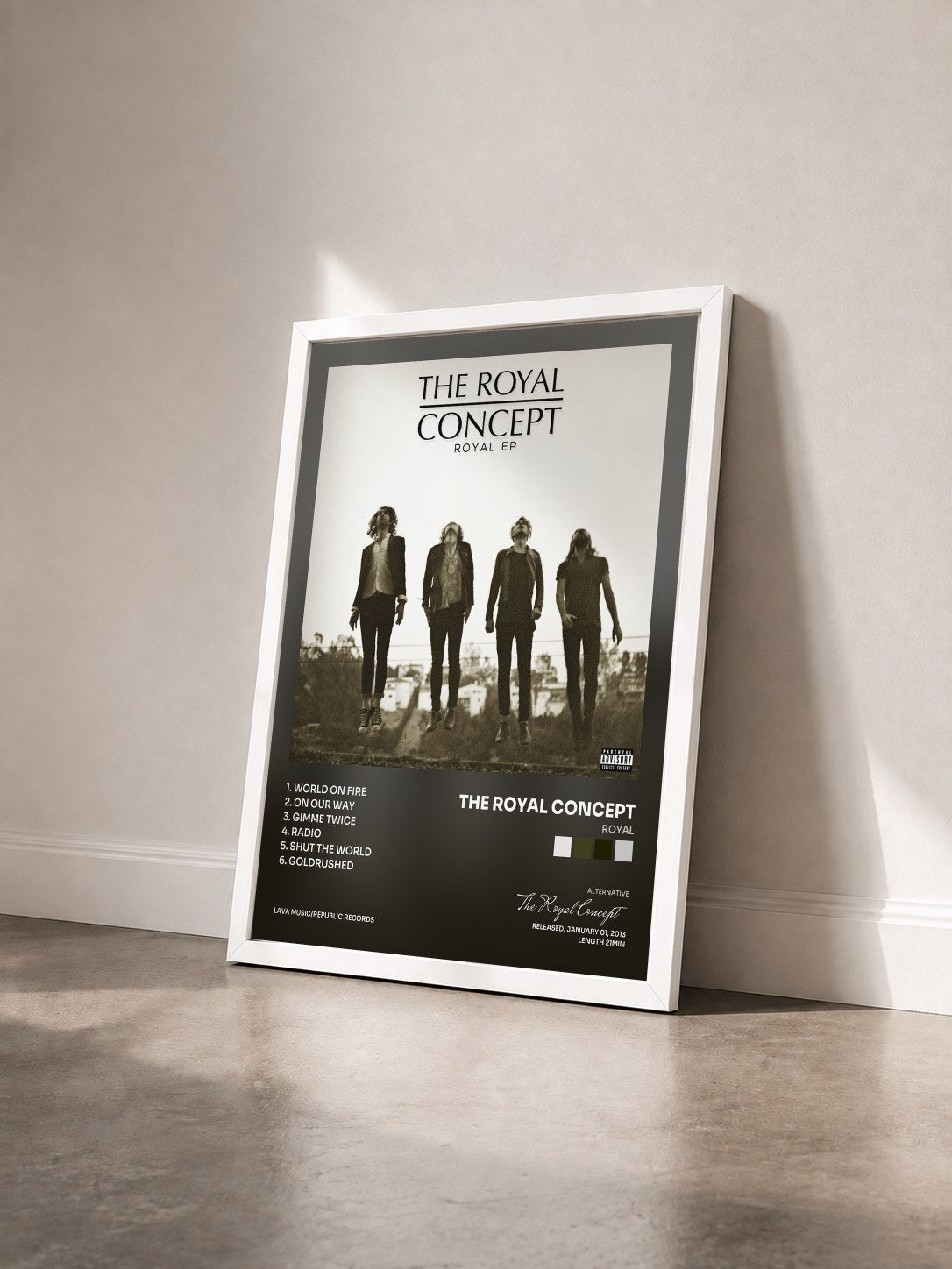 #blanc Tableau de l'album Royal de The Royal Concept vu de trois quarts, cadre blanc
