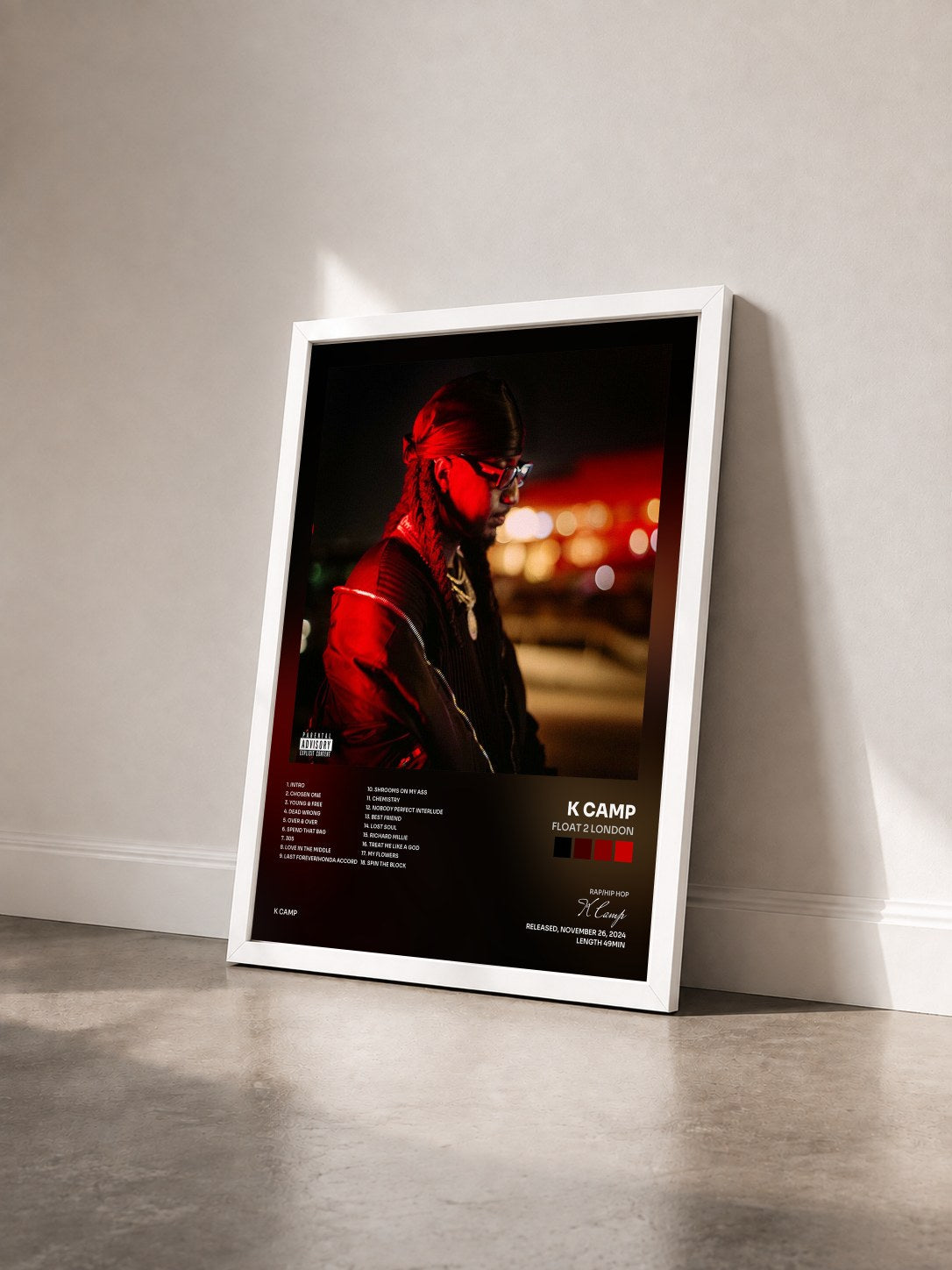 #blanc Tableau de l'album Float 2 London de K Camp vu de trois quarts, cadre blanc