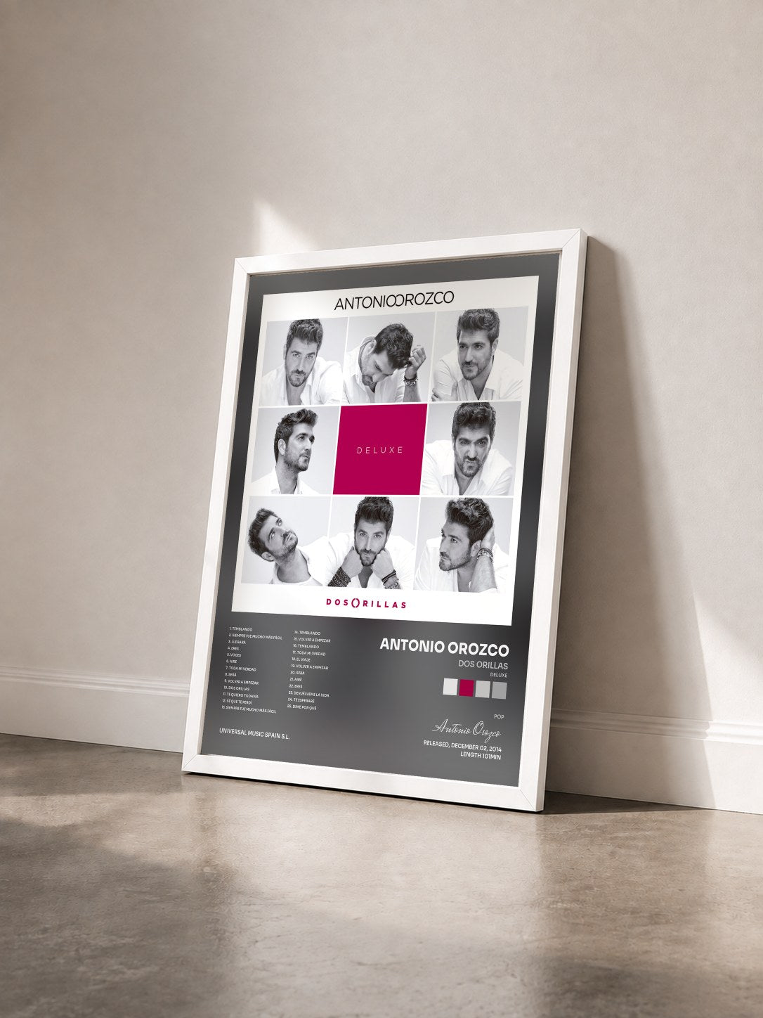 #blanc Tableau de l'album Dos Orillas (Deluxe) de Antonio Orozco vu de trois quarts, cadre blanc