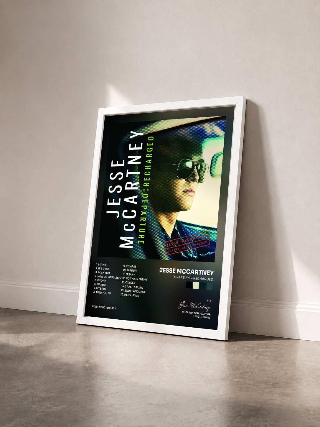 #blanc Tableau de l'album Departure - Recharged de Jesse McCartney vu de trois quarts, cadre blanc