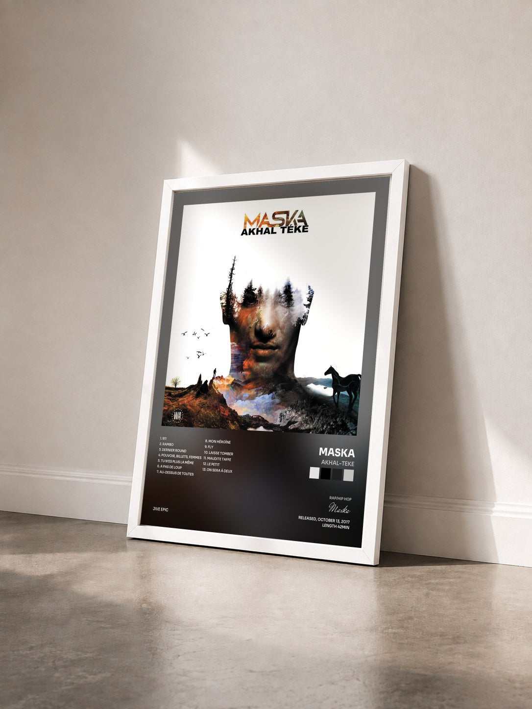 #blanc Tableau de l'album Akhal-Teke de Maska vu de trois quarts, cadre blanc