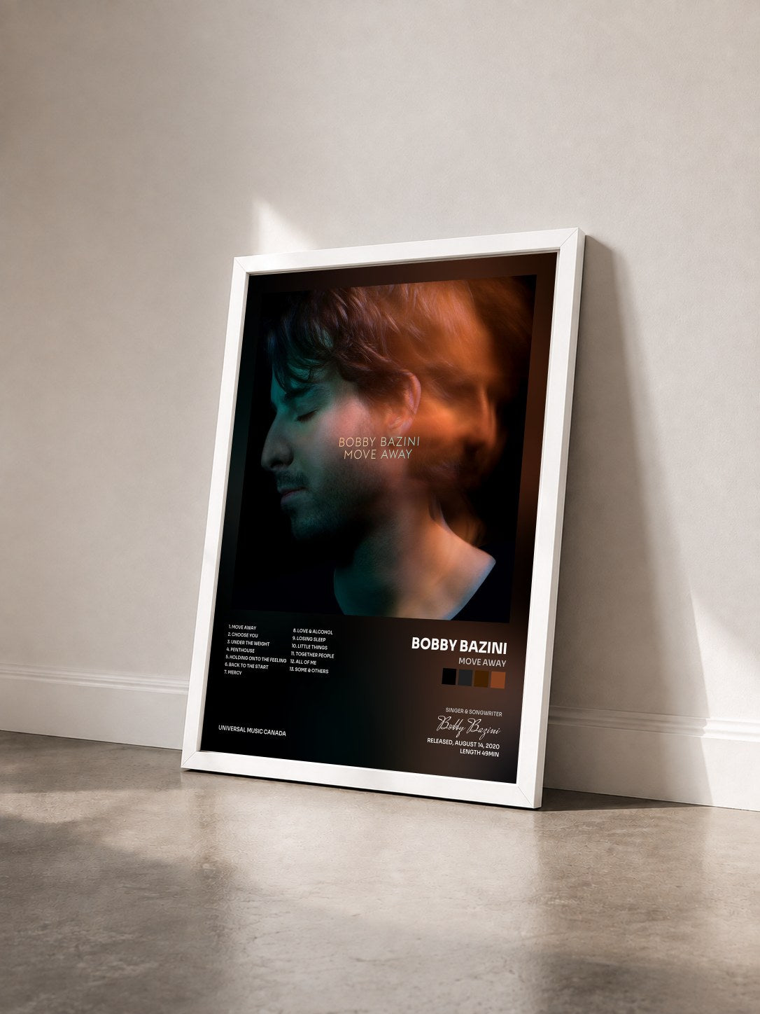 #blanc Tableau de l'album Move Away de Bobby Bazini vu de trois quarts, cadre blanc