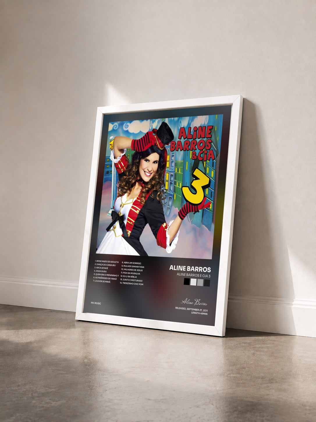 #blanc Tableau de l'album Aline Barros e Cia 3 de Aline Barros vu de trois quarts, cadre blanc