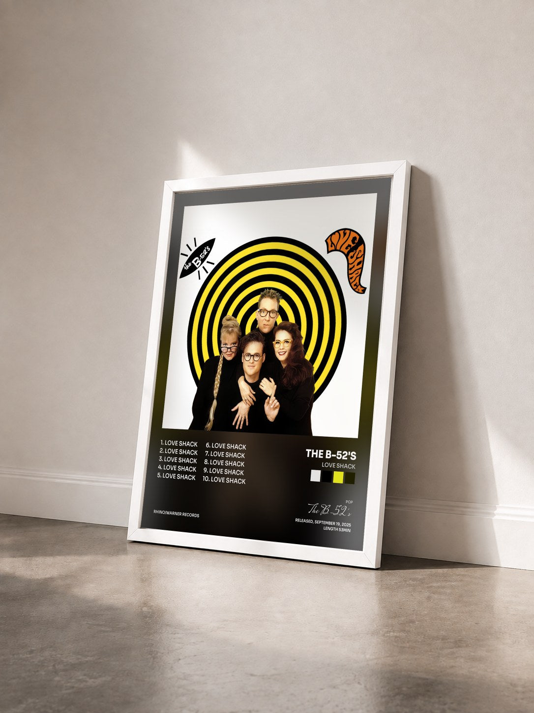 #blanc Tableau de l'album Love Shack de The B-52's vu de trois quarts, cadre blanc