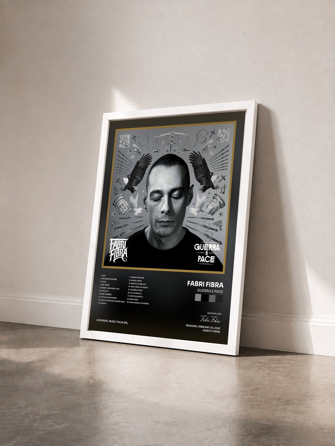 #blanc Tableau de l'album Guerra E Pace de Fabri Fibra vu de trois quarts, cadre blanc
