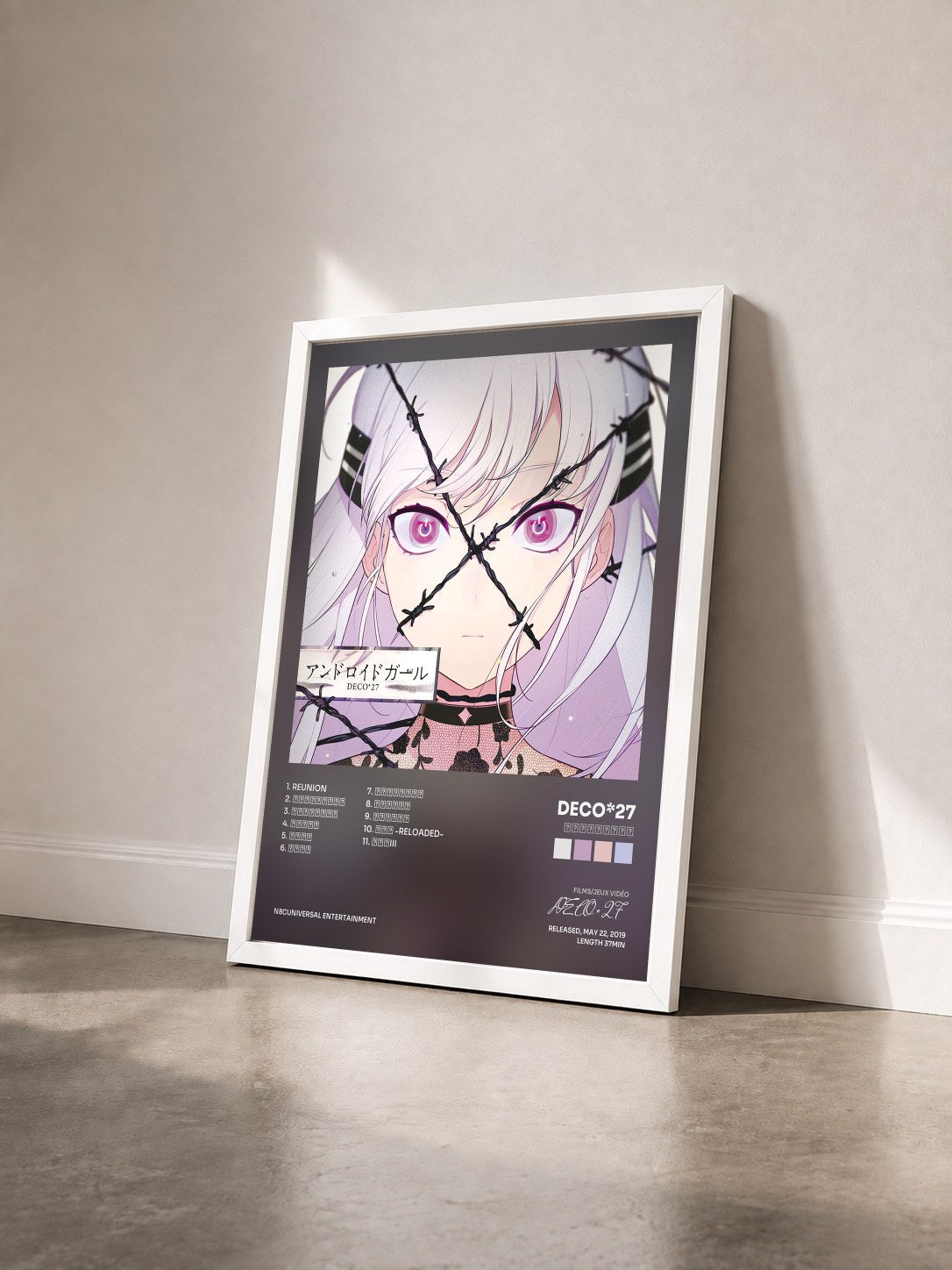 #blanc Tableau de l'album アンドロイドガール de DECO*27 vu de trois quarts, cadre blanc