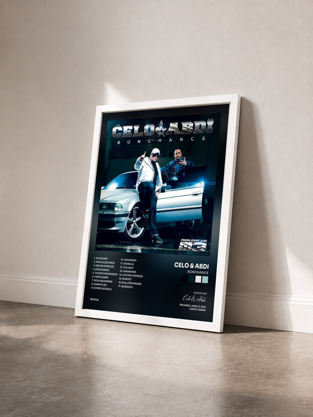#blanc Tableau de l'album Bonchance de Celo & Abdi vu de trois quarts, cadre blanc