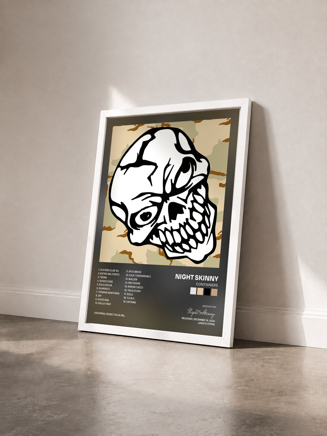 #blanc Tableau de l'album Containers de Night Skinny vu de trois quarts, cadre blanc