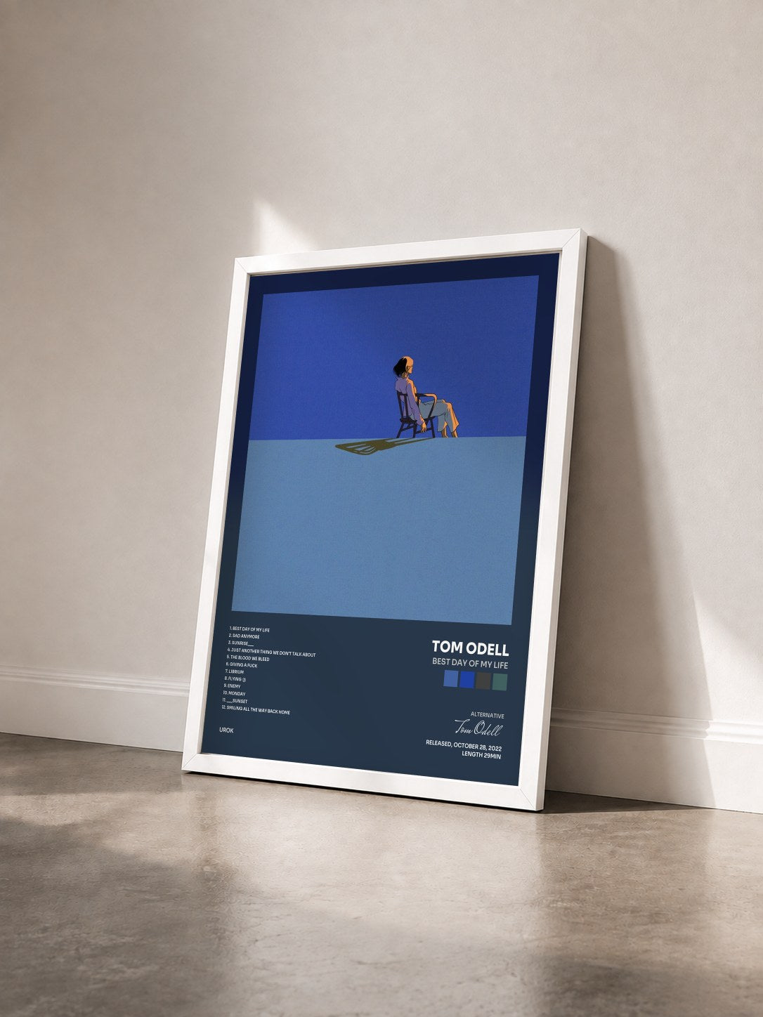 #blanc Tableau de l'album Best Day of My Life de Tom Odell vu de trois quarts, cadre blanc