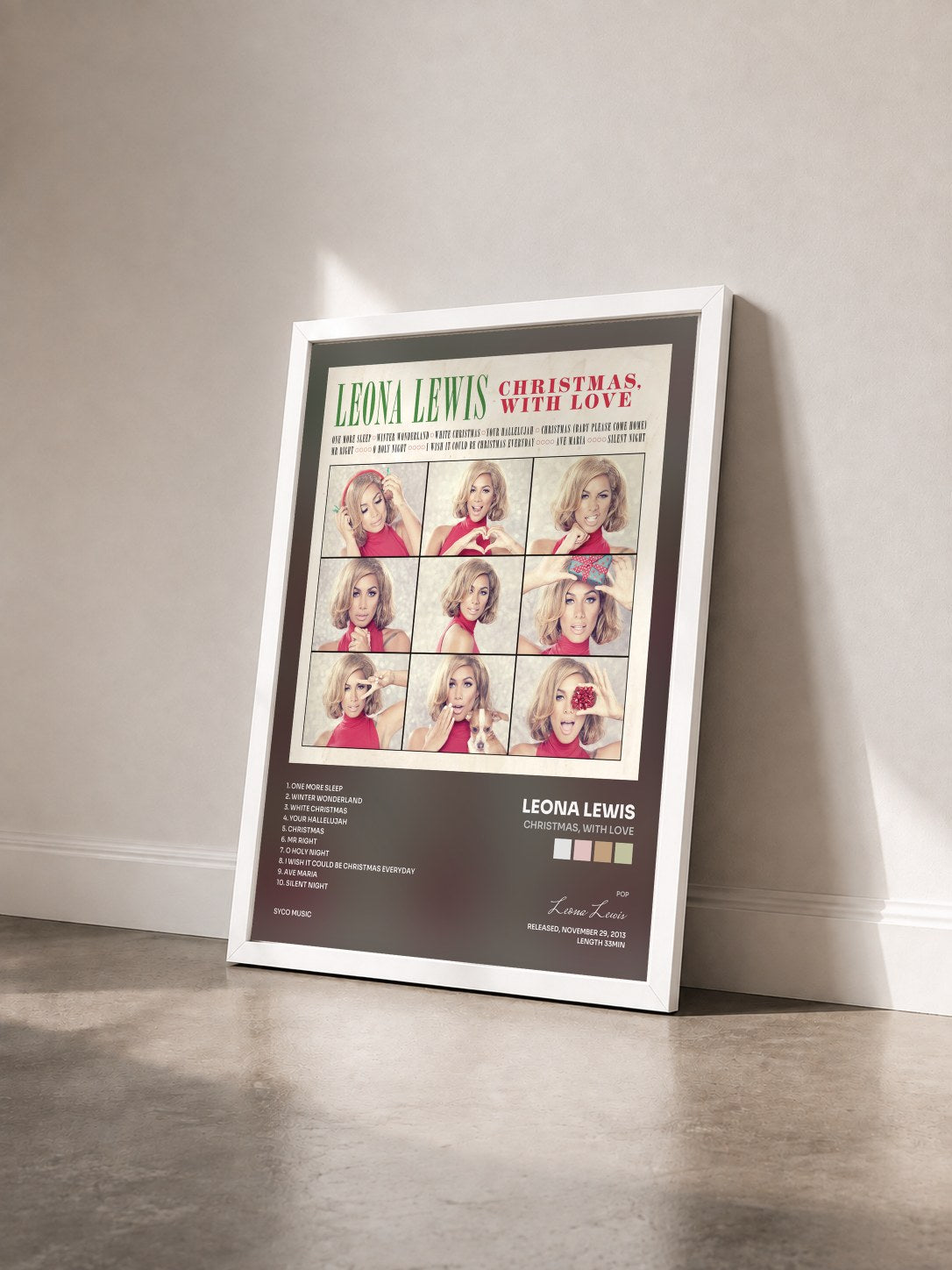 #blanc Tableau de l'album Christmas, With Love de Leona Lewis vu de trois quarts, cadre blanc