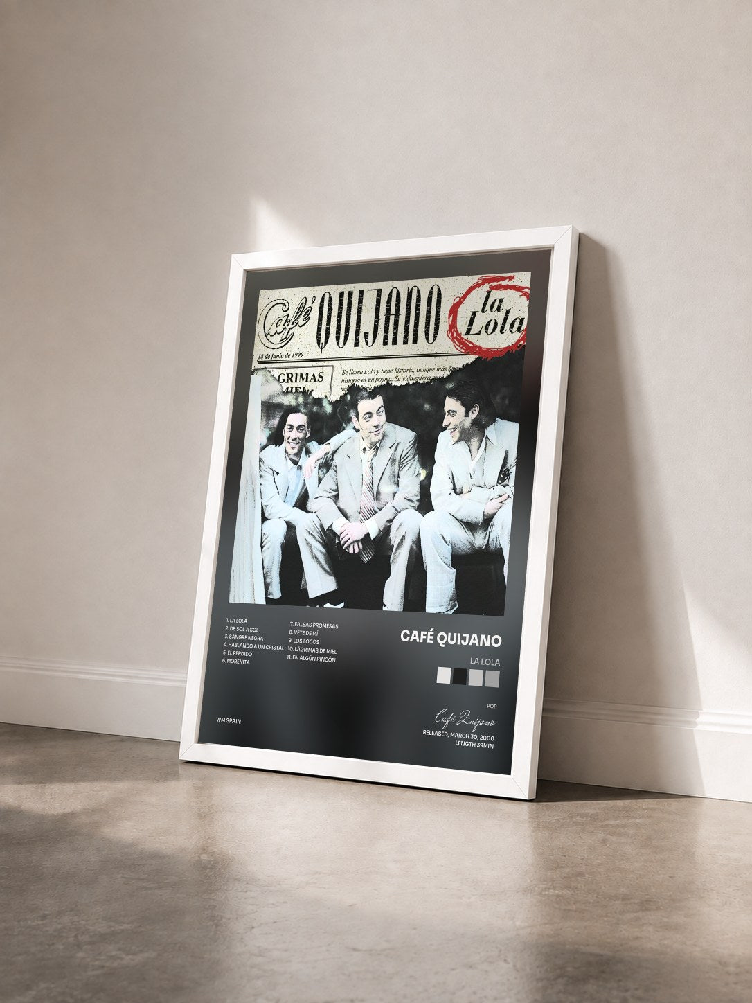 #blanc Tableau de l'album La Lola de Café Quijano vu de trois quarts, cadre blanc