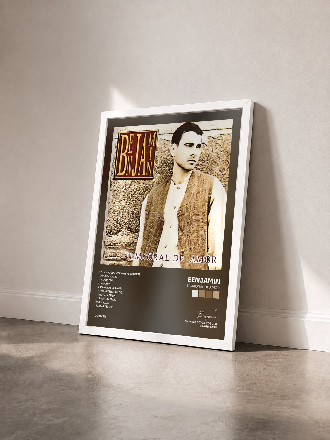 #blanc Tableau de l'album Temporal De Amor de Benjamin vu de trois quarts, cadre blanc
