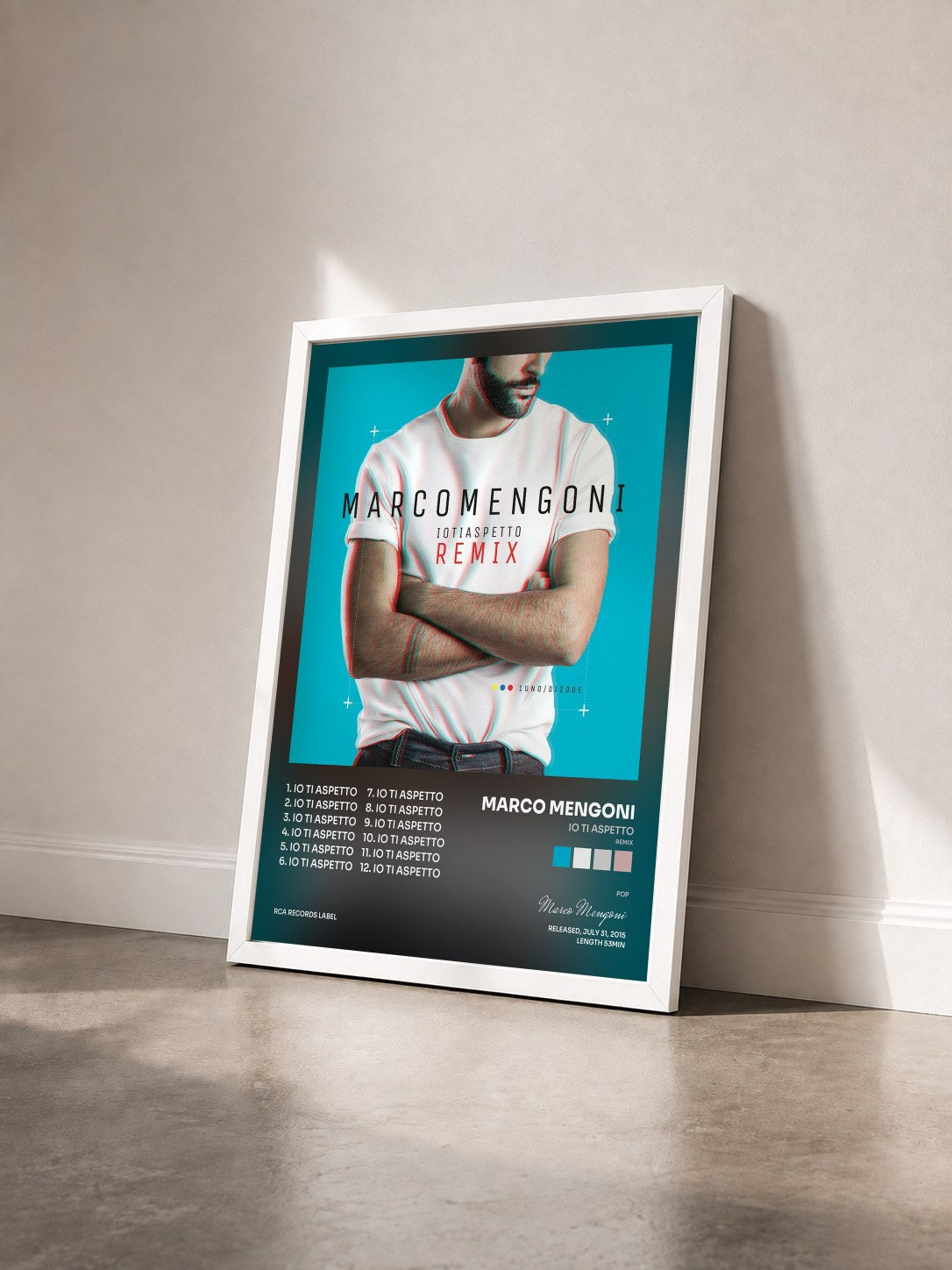 #blanc Tableau de l'album Io ti aspetto (Remix) de Marco Mengoni vu de trois quarts, cadre blanc