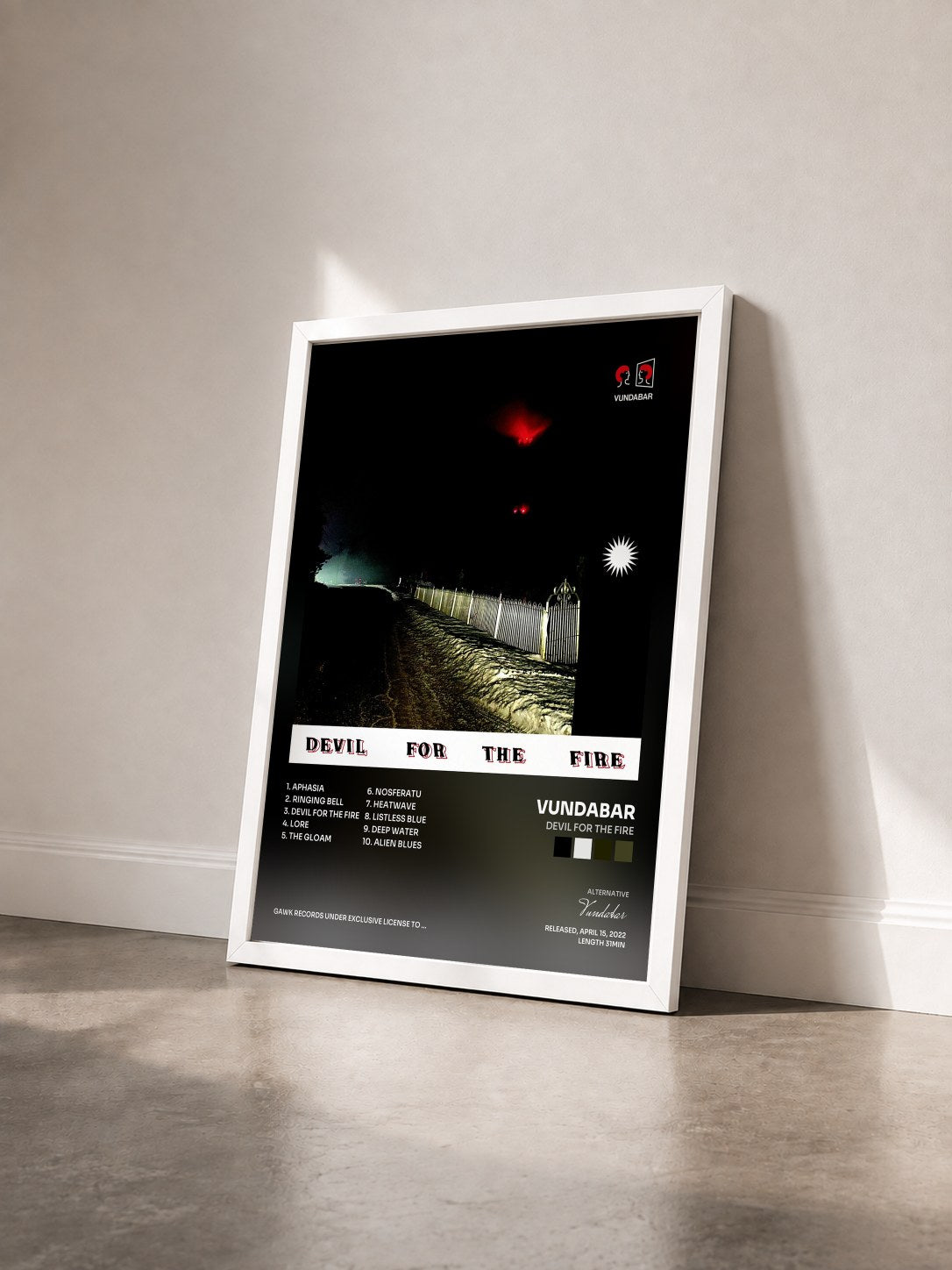 #blanc Tableau de l'album Devil for the Fire de Vundabar vu de trois quarts, cadre blanc