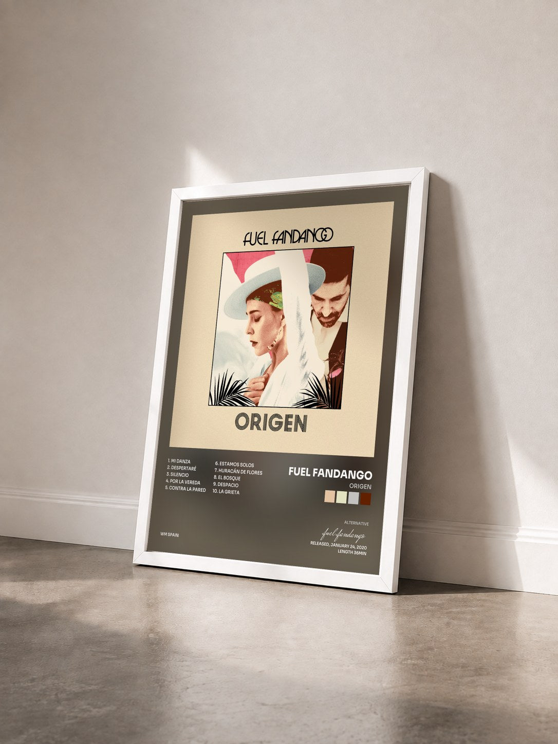 #blanc Tableau de l'album Origen de fuel fandango vu de trois quarts, cadre blanc