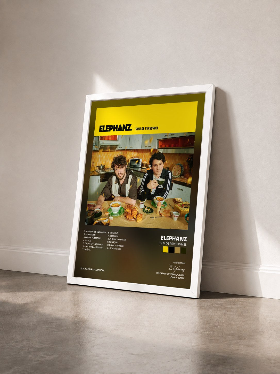 #blanc Tableau de l'album Rien De Personnel de Elephanz vu de trois quarts, cadre blanc