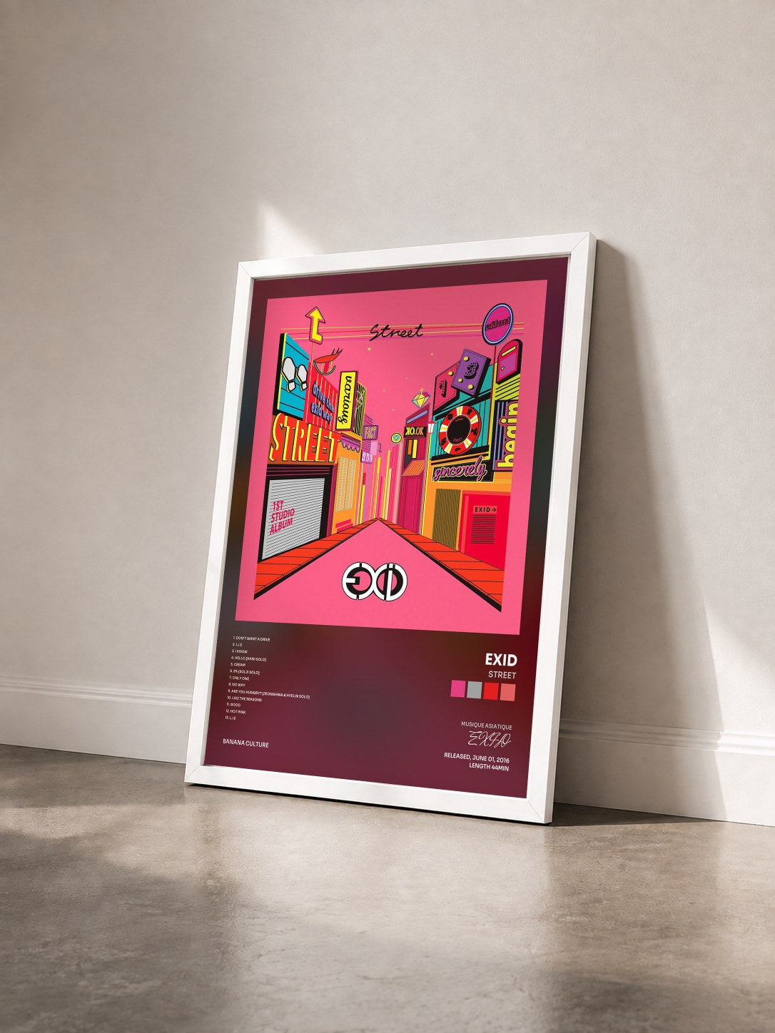 #blanc Tableau de l'album Street de EXID vu de trois quarts, cadre blanc