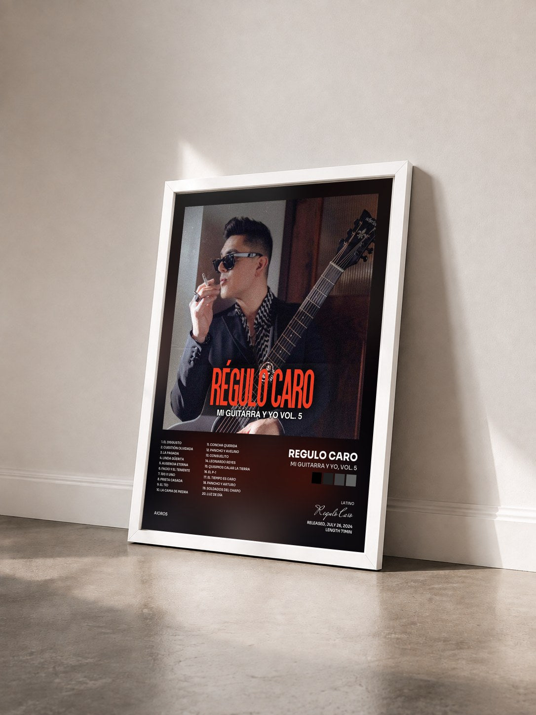 #blanc Tableau de l'album Mi Guitarra y Yo, Vol. 5 de Regulo Caro vu de trois quarts, cadre blanc