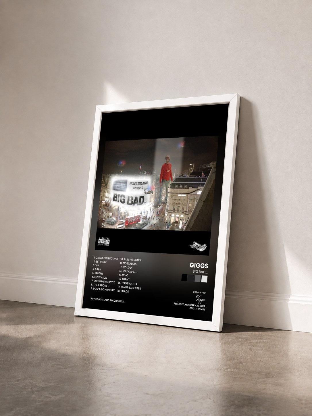#blanc Tableau de l'album BIG BAD... de Giggs vu de trois quarts, cadre blanc