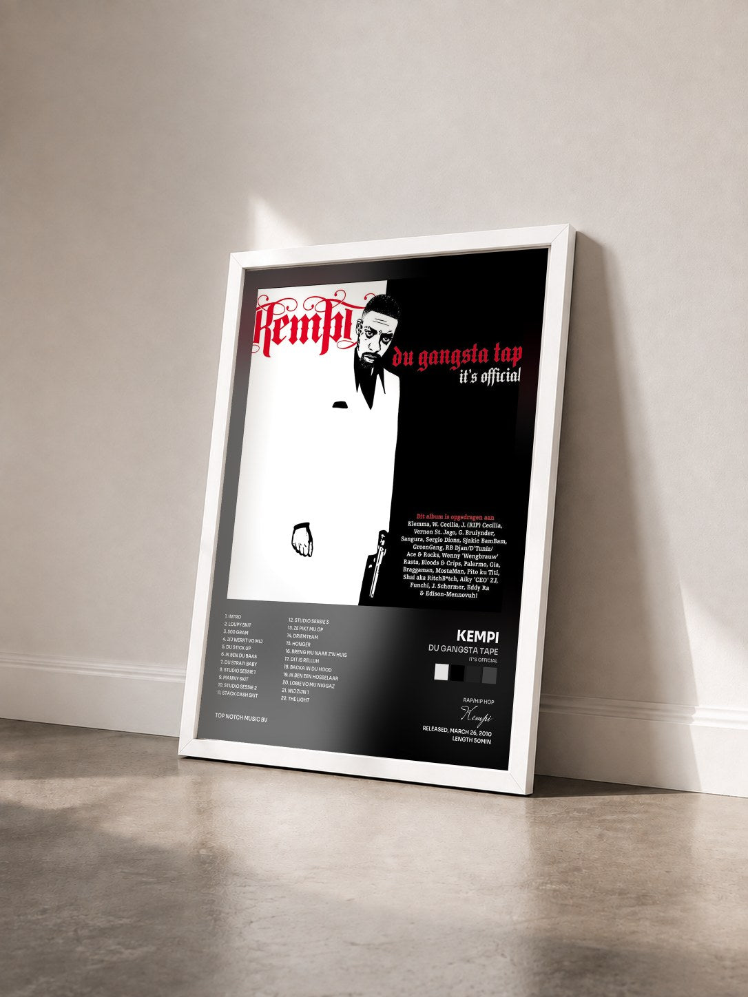 #blanc Tableau de l'album Du Gangsta Tape (It's Official) de Kempi vu de trois quarts, cadre blanc