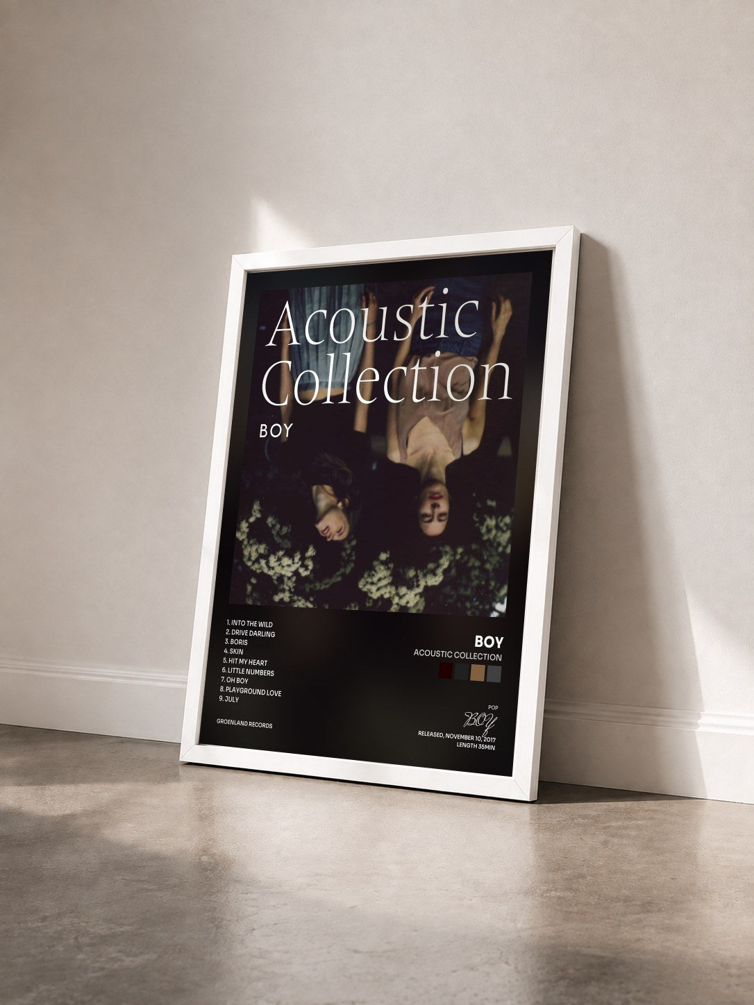 #blanc Tableau de l'album Acoustic Collection de BOY vu de trois quarts, cadre blanc