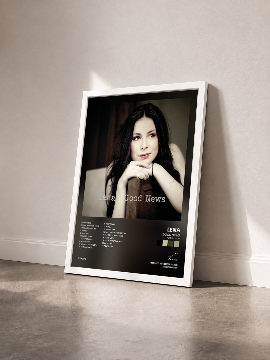#blanc Tableau de l'album Good News (Platin Edition) de Lena vu de trois quarts, cadre blanc